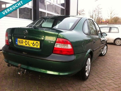 Opel Vectra 1.6i-16V VERKOCHT !