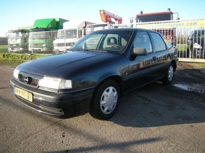 Opel Vectra 1.6i GL (bj 1994)