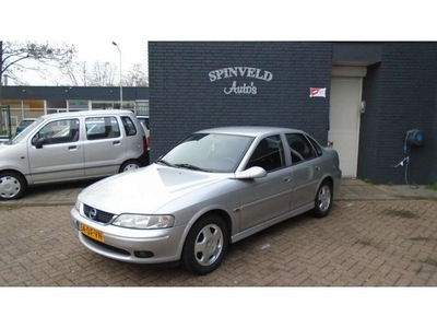 Opel Vectra 1.8-16V Diamond Airco Trekhaak