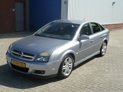 Opel Vectra 2.2 cdti diesel,bj.2004,climate,navigatie,APK