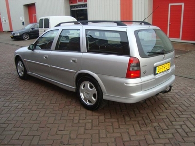 Opel vectra voor onderdellen