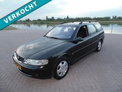 Opel Vectra Wagon 1.8-16V Business Ed. APK 2015! NAP