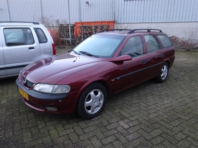 Opel Vectra Wagon 1.8i-16V GL Plus APK 01-2015 (bj 1999)