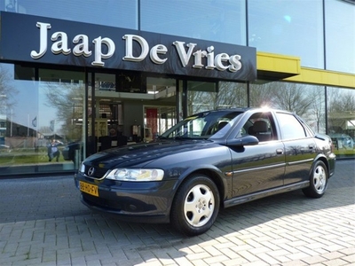 Opel Vectra Z1.6 16V 4-DRS BUSS.ED. AUT4 ECC (bj 2001)