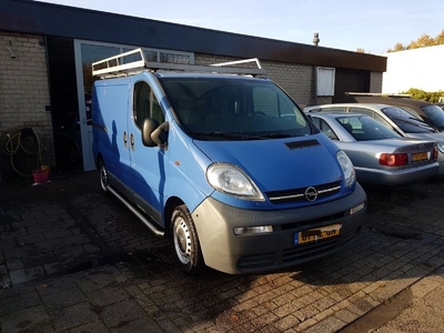 Opel Vivaro 1.9 CDTI L1 H1 (2006)