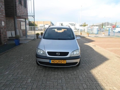 Opel Zafira 1.6-16V Comfort