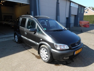 Opel Zafira 1.6-16V Elegance