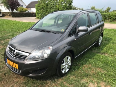 Opel Zafira 1.6 cosmo (2012)