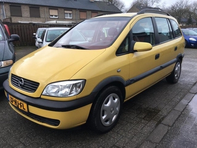 Opel Zafira 1.8-16V Comfort