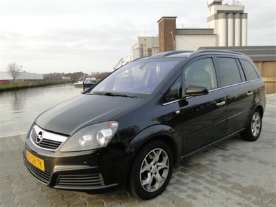 Opel Zafira 2.2 Cosmo Automaat Panorama 7 Persoons