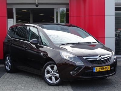 Opel Zafira Tourer 1.4 140pk Cosmo Navigatie systeem