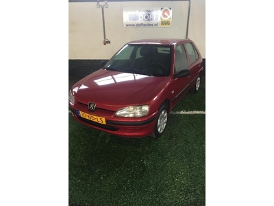 Peugeot 106 1.1 5DRS (bj 2003)