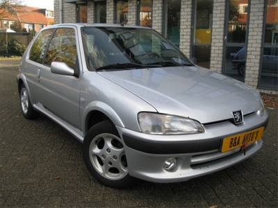 Peugeot 106 1.4 XS Sport bj;03 stuurbek!! Zeer Netjes!!