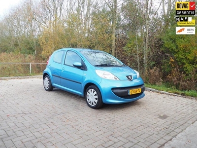 Peugeot 107 1.0-12V XS Inclusief 3 jaar APK keuring!