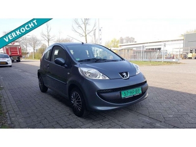 Peugeot 107 1.0-12V ZEER NETTE AUTO / ARCO / CV /