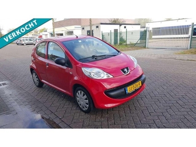 Peugeot 107 1.0-12V / ZEER NETTE AUTO / STUURBEKRACHTIGING /