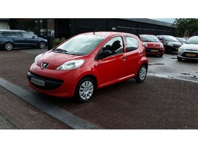 Peugeot 107 1.0 5 DEURS , NIEUWSTAAT , NWE APK (bj 2008)