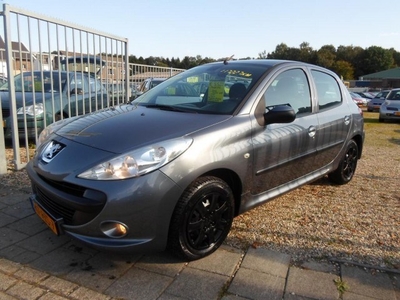 Peugeot 206 + 1.1 XR bjr 2010 nieuw model topprijs