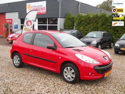 Peugeot 206 + 1.1 XR Bouwjaar 2009 Nieuwe APK