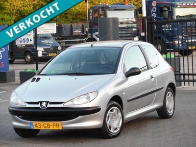 Peugeot 206 1.1 XR VERKOCHT