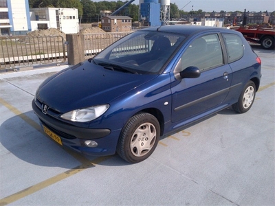 Peugeot 206 1.4 3drs. Gentry 87.230km Nap Clima airco