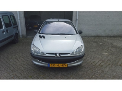 Peugeot 206 1.4 HDi XR (bj 2003)