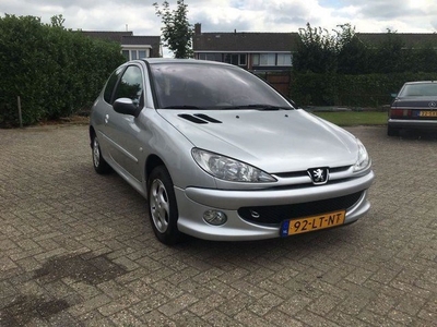 Peugeot 206 1.4 Quiksilver