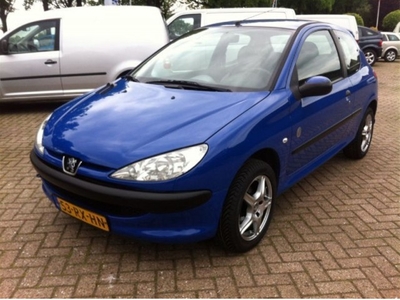 Peugeot 206 1.4 X-Design (bj 2005)