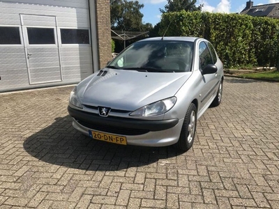 Peugeot 206 1.4 XR