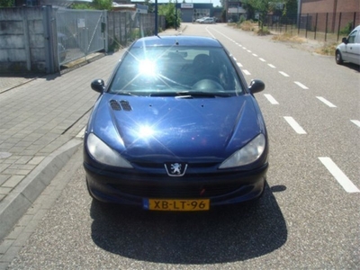 Peugeot 206 1.4 XR (bj 1998)