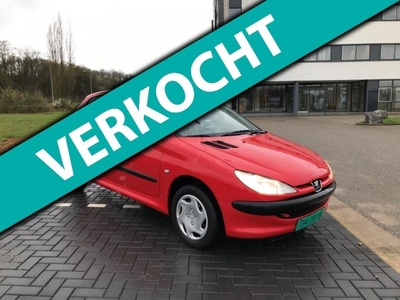 Peugeot 206 1.4 XR topconditie 5 deurs stuurbekrachtiging