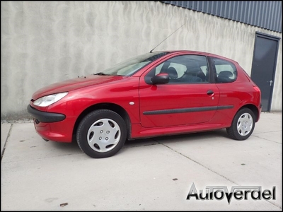 Peugeot 206 1.4 XT (2000)