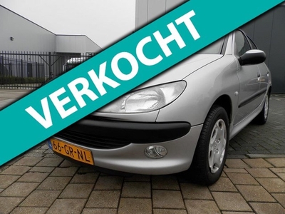 Peugeot 206 1.6-16V Gentry 'met Airco+ 1JAAR APK