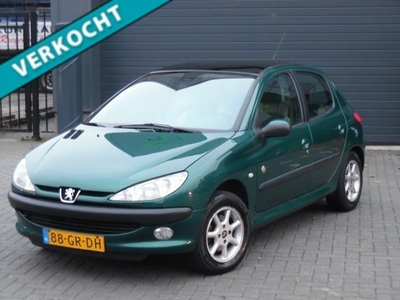 Peugeot 206 1.6-16V Roland Garros 5Drs/