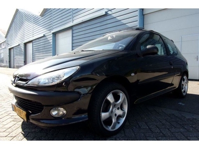 Peugeot 206 1.6-16V XS Premium NWE APK & NAP