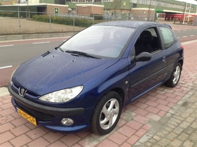 Peugeot 206 1.6-16V XS VERKOCHT! (bj 2001)