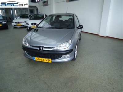 Peugeot 206 2.0-16V GTI (bj 2003)