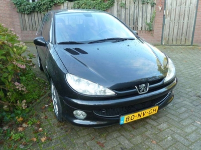 Peugeot 206 2.0-16V GTI