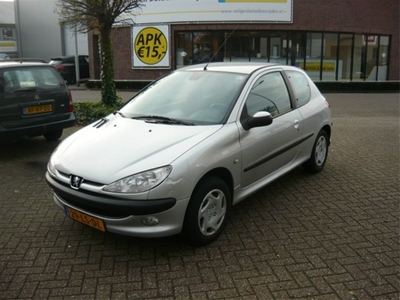 Peugeot 206 2.0 HDi Gentry (bj 2003)