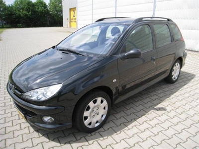 Peugeot 206 SW 2.0 Hdi Quicksilver (bj 2005)