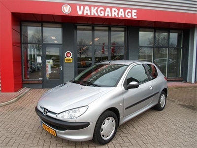 Peugeot 206 XDESIGN 1.4 3-DRS AIRCO+GARANTIE (bj 2005)