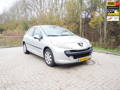 Peugeot 207 1.4 VTi Look Inclusief 3 jaar APK keuring!