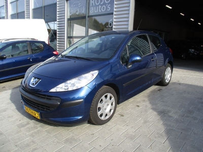 Peugeot 207 1.4 xr (2006)