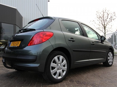 Peugeot 207 1.6 VTI XT 5drs. Automaat Airco/Isofix (54.000