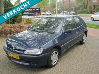 Peugeot 306 1.4 XN stuurbekrachtiging/met apk