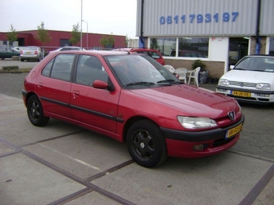 Peugeot 306 1.8-16V XT (bj 1997)