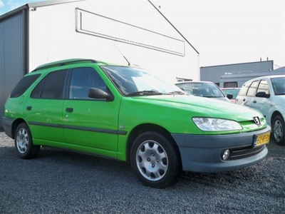 Peugeot 306 1.9 XRd Commercial € 1099 (bj 2001)