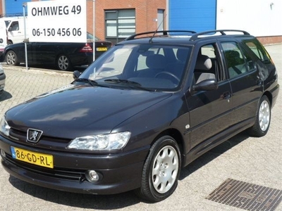 Peugeot 306 break 1.6 station,bj.2000,grijs