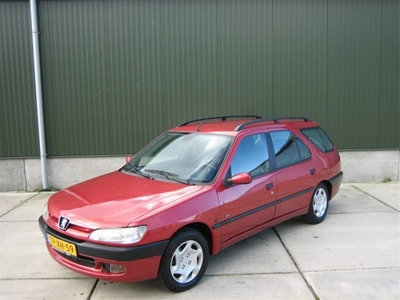 Peugeot 306 Break 1.6 XR,Airco,NWAPK! (bj 1998)