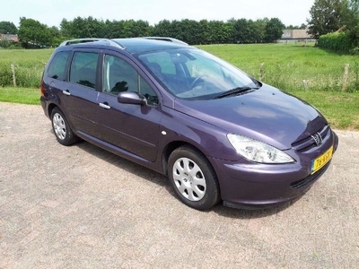 Peugeot 307 Station 1.6 16V panorama dak airco elektr.ramen